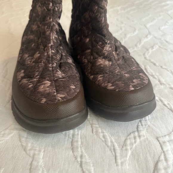 NEW NORTH FACE Women’s Winter Boots Size 9 - Picture 9 of 11